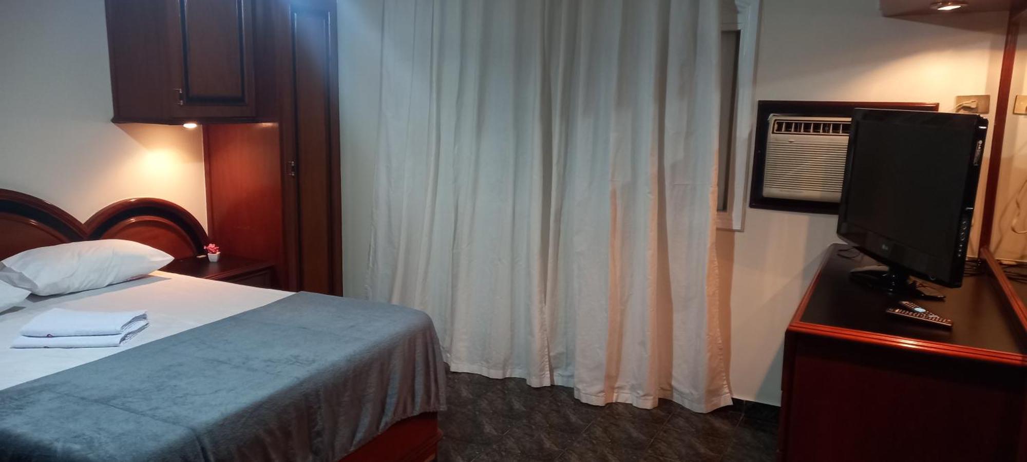 Hostel Blaese Pascal - Hbp 瓜卢流斯 外观 照片